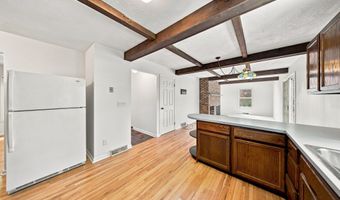 4 Laurel Dr, Albany, NY 12211