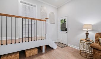 100 HUMMINGBIRD Cir, Alabaster, AL 35007