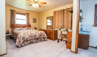 2702 NW 24th Ave, Aberdeen, SD 57401