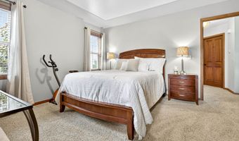1936 N REXFORD St, Appleton, WI 54914
