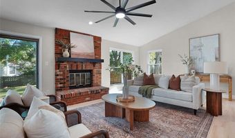 1440 Cedar Bluff Dr, Ballwin, MO 63021