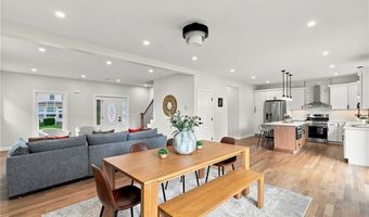 50 Planet Ave, East Providence, RI 02915
