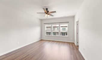 43400 APPLE ORCHARD Sq, Ashburn, VA 20148