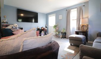 19 Vincent St, Middletown, RI 02842