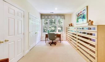 8011 SUMMER MILL Ct, Bethesda, MD 20817
