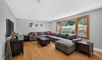 37 N Pleasant Rise, Brookfield, CT 06804