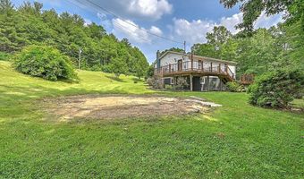 221 Mountain Edge Dr, Beaver, WV 25813