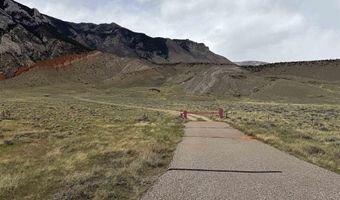 635 Road 8VC, Clark, WY 82435
