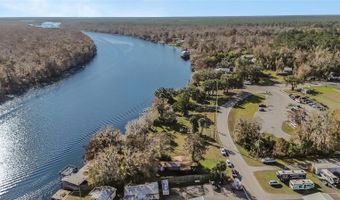 55512 FRONT St, Astor, FL 32102