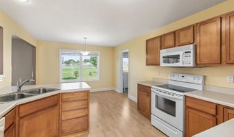 839 Poe Ave, Ames, IA 50014