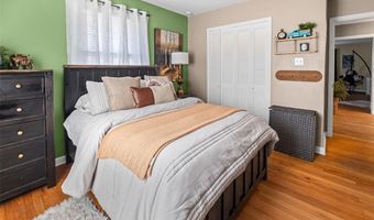 3838 Omega St, Alton, IL 62002