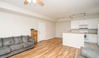 1655 34th Ave SW 3, Altoona, IA 50009