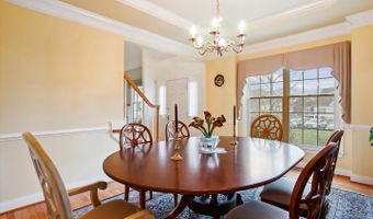 22902 N BROWN Sq, Ashburn, VA 20148