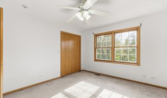 546 N 4th Ave, Addison, IL 60101