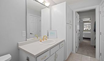 1609 N LILAS Dr, Appleton, WI 54914