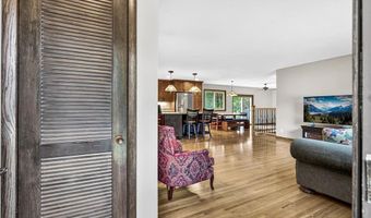 441 Walnut Ln, Apple Valley, MN 55124