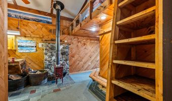 27 Moat Mountain Cir, Bartlett, NH 03812