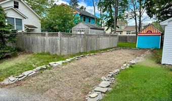 19 Center St, Barnegat, NJ 08005