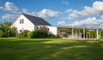 1054 Penny Morris Rd, Baxley, GA 31513