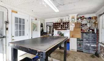 717 S 6th Ave, Absecon, NJ 08205