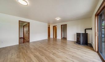 1812 B Wildrose Way, Addy, WA 99101