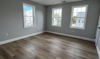 228 State St 1, Bristol, RI 02809