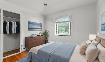 8 Greenwood Pl, Middletown, NJ 07748