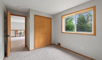 10607 56th St NE, Albertville, MN 55301