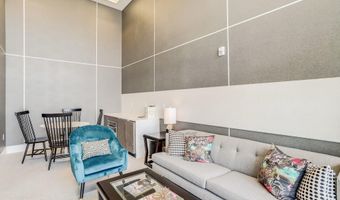 989 S BUCHANAN St 409, Arlington, VA 22204