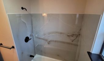 404 Sunbeam Ave, Alamogordo, NM 88310