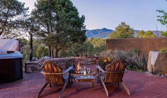 267 Hondo Seco Rd, Arroyo Seco, NM 87514
