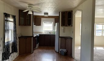 316 S 7th St, Thermopolis, WY 82443