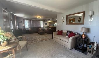 202 N Division St, Cowley, WY 82420