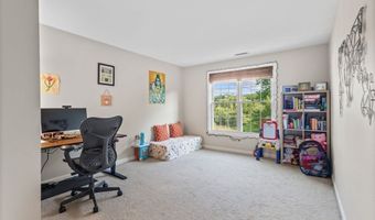 71 Kendall Ct 71, Bedford, MA 01730