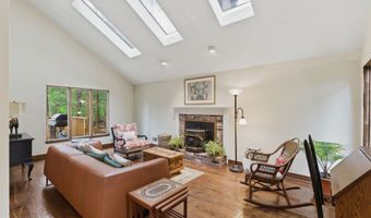 37 Tall Wood Holw, Avon, CT 06001
