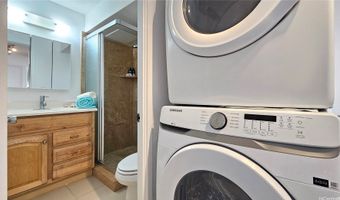 46-283 Kahuhipa St C602, Kaneohe, HI 96744