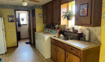 2452 S Carr Pen Rd, Atoka, OK 74525