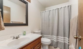 404 N Yellowstone Dr, Brandon, SD 57005