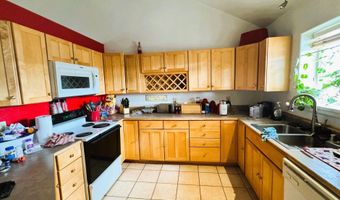 806 SPOTTED WOLF Ave, Aztec, NM 87410