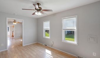55 Oregon Ave, Middletown, NJ 07748