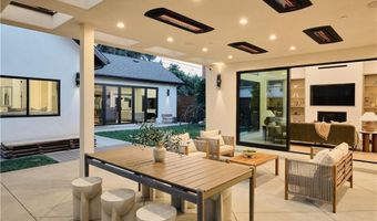 3076 Glenhurst Ave, Los Angeles, CA 90039