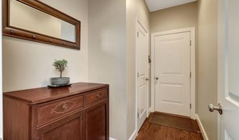 20405 SAVIN HILL Dr, Ashburn, VA 20147