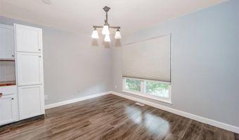 367 Napoli Ct, Ballwin, MO 63021