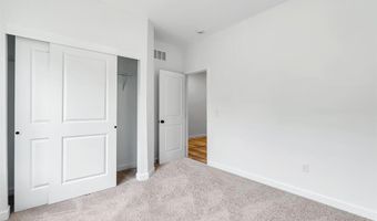 457 Rosedale Ter, Ballwin, MO 63021