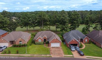 160 Apple Blossom Dr, Brandon, MS 39047