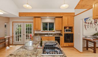 88600 TROUT POND Ln, Bandon, OR 97411
