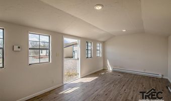 127 Little Rock Rd, Clark, WY 82435