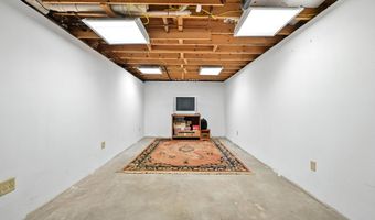 3 Tallwood Rd, Augusta, ME 04330