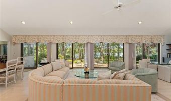 125 Woodruff Ave, Narragansett, RI 02882