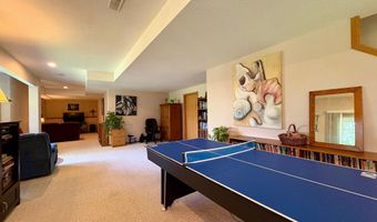 6701 Three Lakes Pkwy, Des Moines, IA 50320
